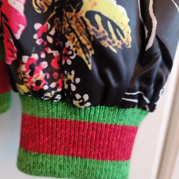 FLORAL EMBROIDERED PARROTS & BUTTERFLY BOMBER JACKET Size Small - Picture 6 of 15